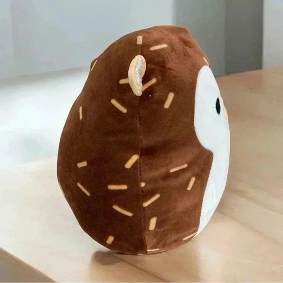 Hila the Hedgehog Squishmallow - Picture 3 of 6